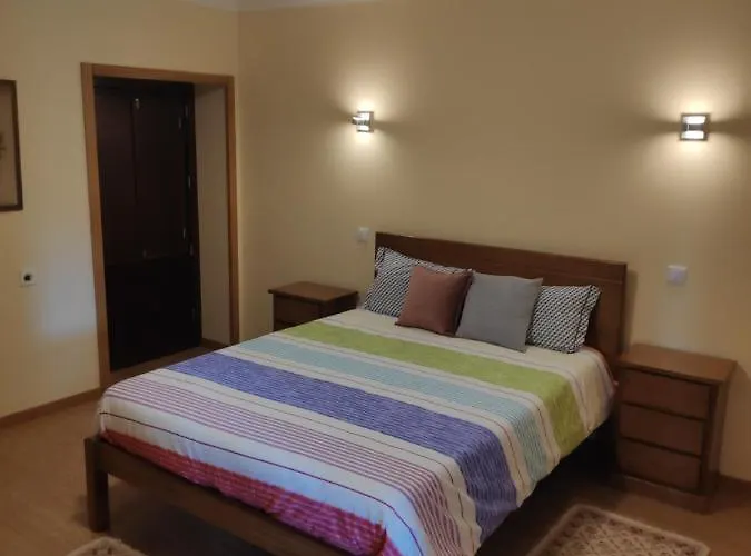 Casa Do Pomarelho 포보아데란호소